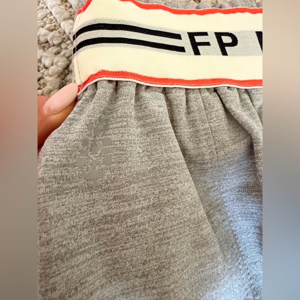 NWT Free People Movement Jumpstart Joggers in Heather grey - Picture 11 of 14